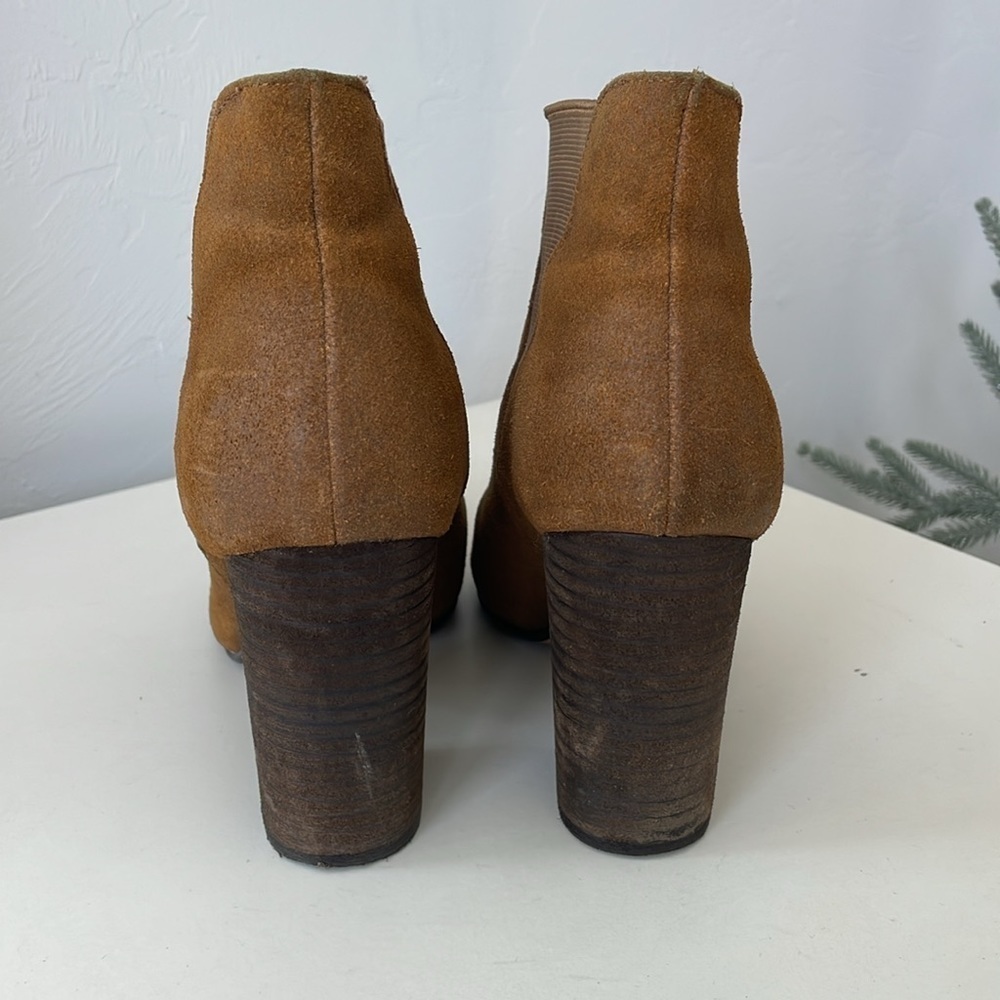 Crown Vintage Pointed Toe Heeled Booties - Cognac Brown - Picture 4 of 8